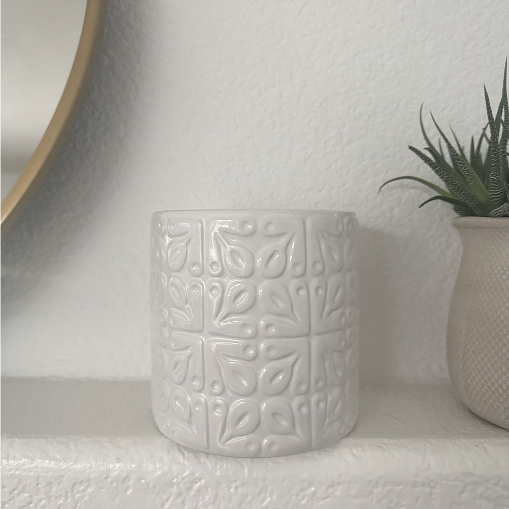 White vase